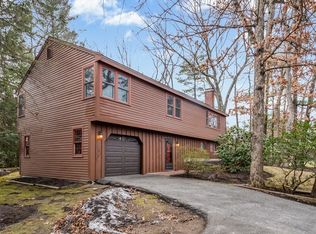 4 Musket Dr, Acton, MA 01720