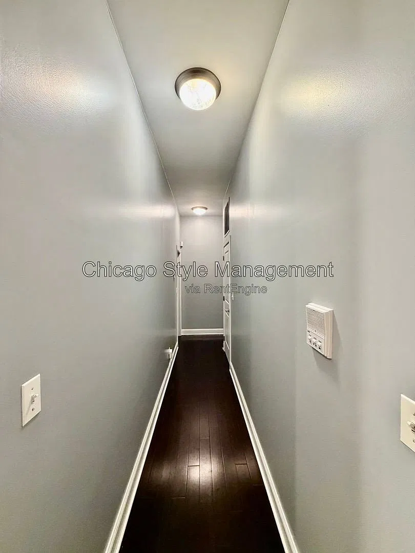 2 bed, 2.0 bath, 1200 sqft, $2,700 — Photo 4