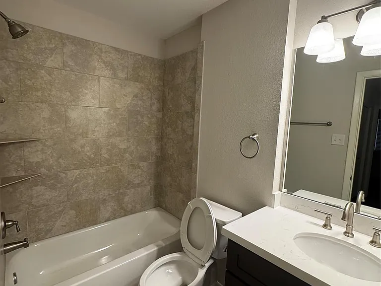 8807 Belle Glen Dr — Photo 12