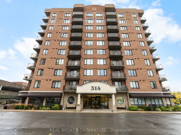 314 Central Park Dr #1004, Ottawa, ON K2C 0R2