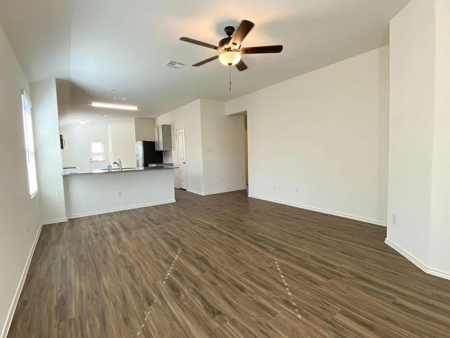 Newly Constructed Home for Rent in Jarrell, 301 Greatest Gift Way — Photo 4