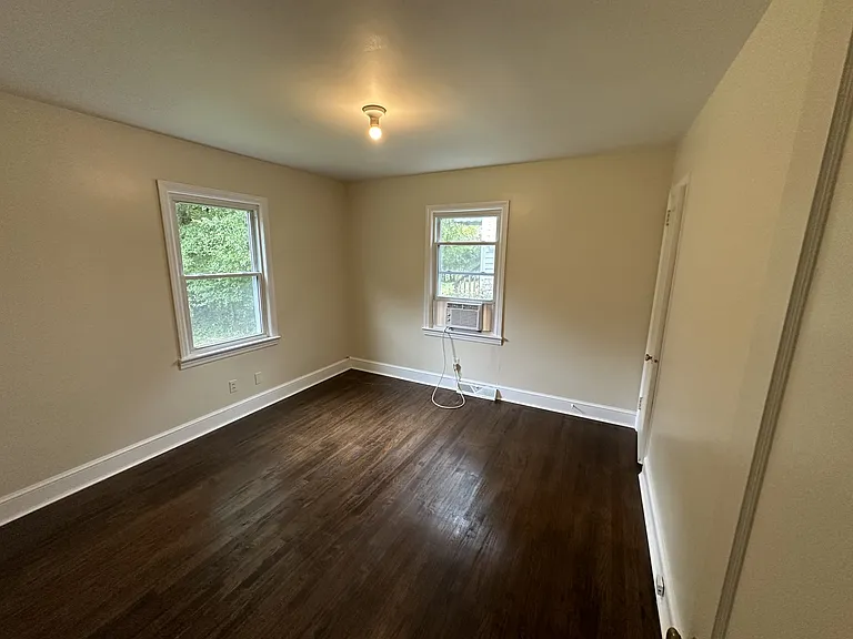 373 Juless St — Photo 11