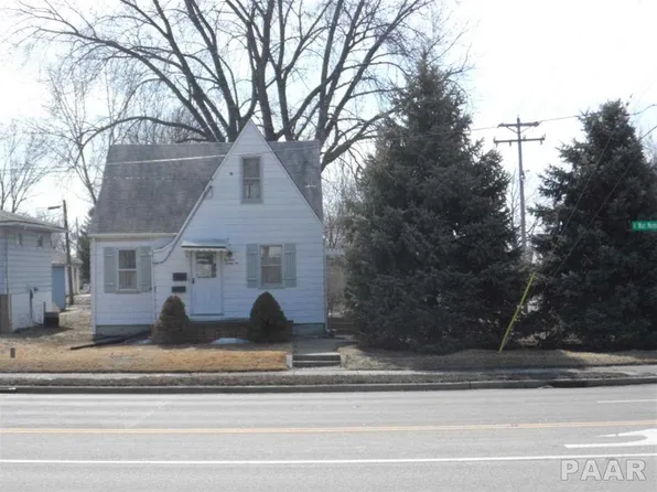 1422 E War Memorial Dr, Peoria, IL 61614