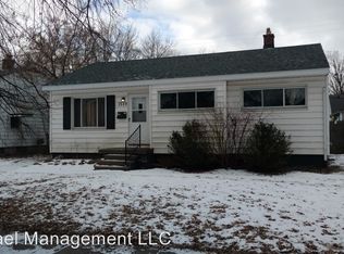 1529 Berrywood Ln, Flint, MI 48507