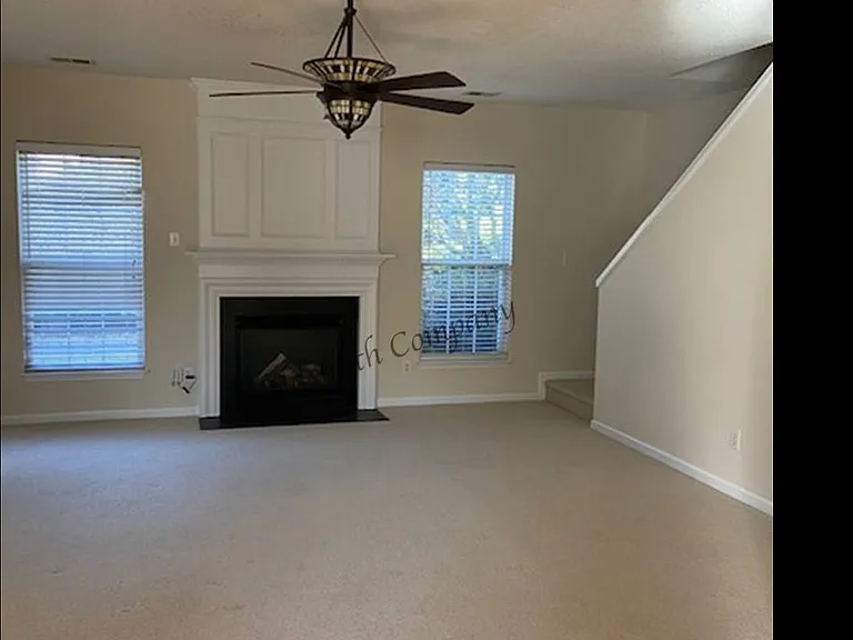 503 Coffield Dr — Photo 4