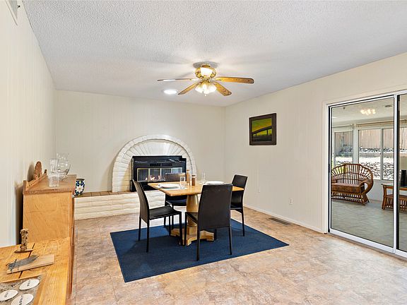 3rd image of 2359 Avenida De Las Campanas