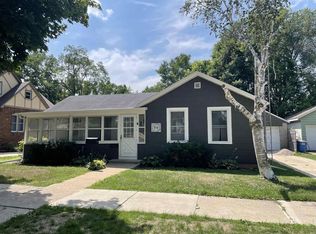 518 W Pleasant St, Portage, WI 53901