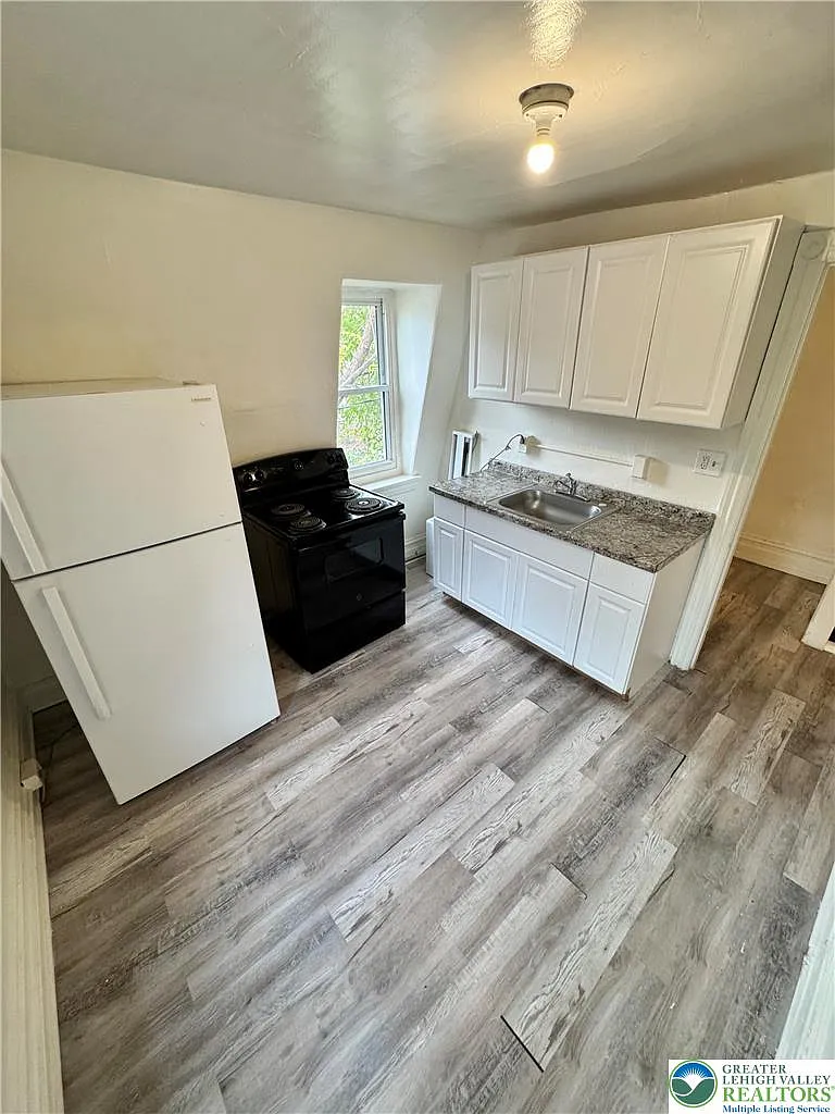 1 bed, 1.0 bath, 700 sqft, $1,095 — Photo 4