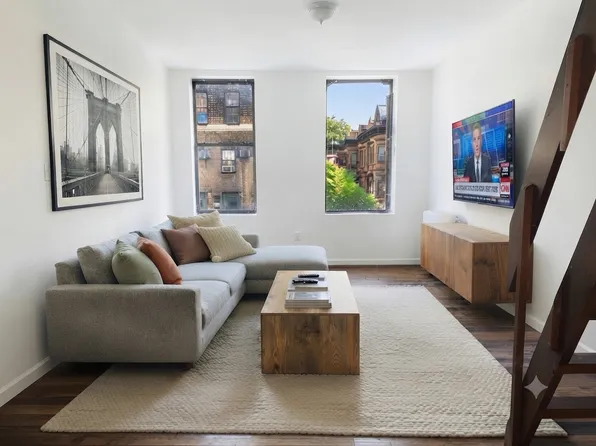 690 Greenwich Street image 1 of 6