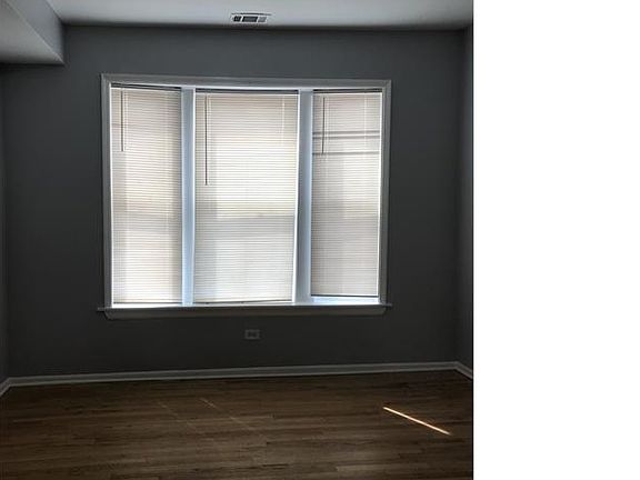 3rd image of 353 S Homan Ave #1