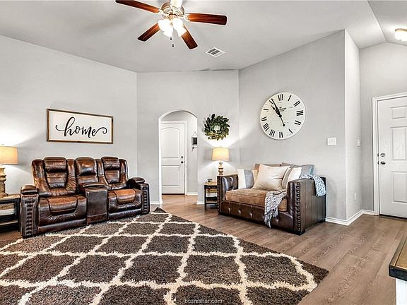 5th image of 124 Dove Ct