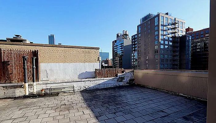 1st image of 211 E 35th St APT 10