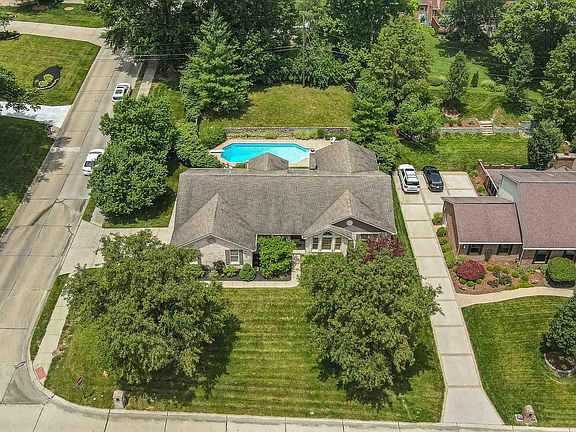 2nd image of 257 N Colony Dr