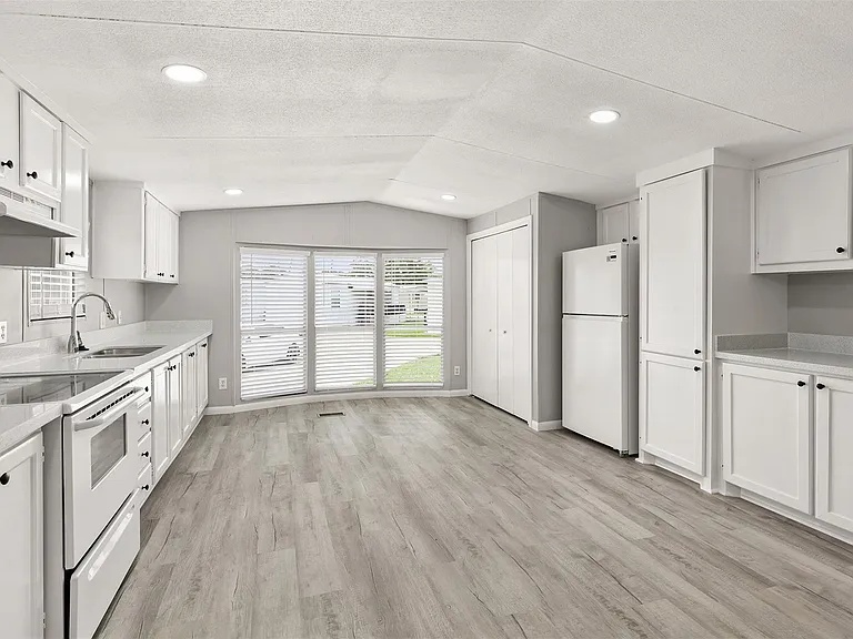 2222 N Austin Ave #23 — Photo 10