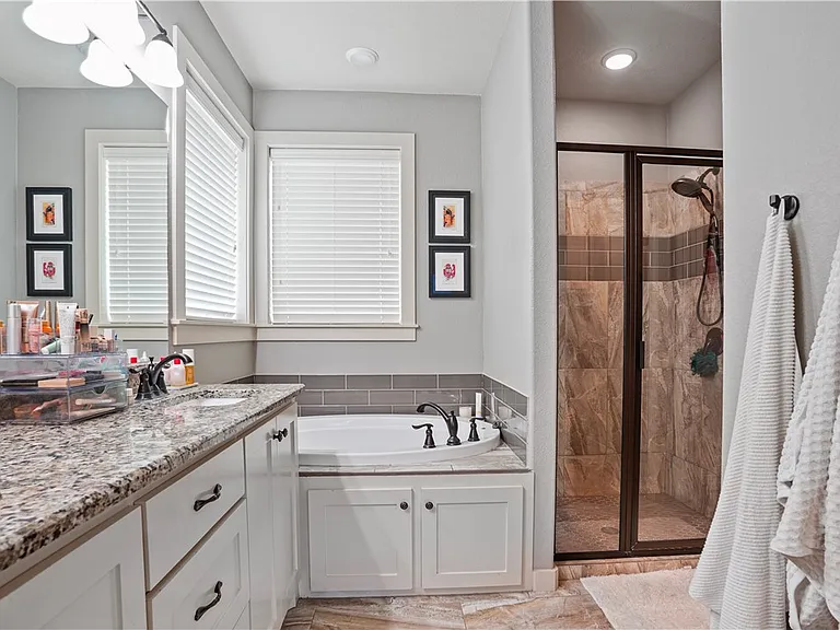 2711 Talsworth Dr — Photo 8