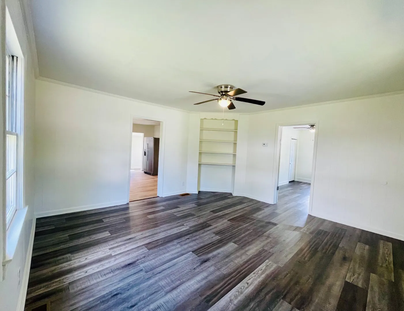 383 Wesley Street — Photo 3