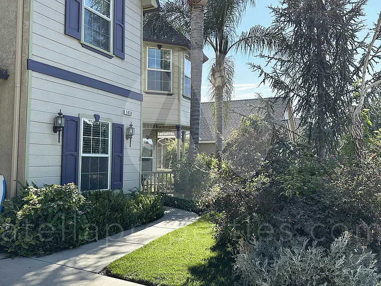 5033 W Wren Ave — Photo 9