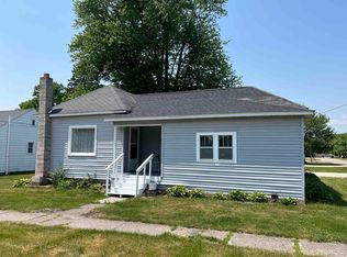 402 W Hosmer St, Saint Charles, MI