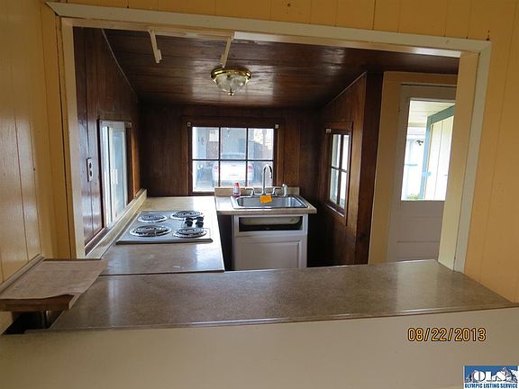 4th image of 1015 S Eunice St