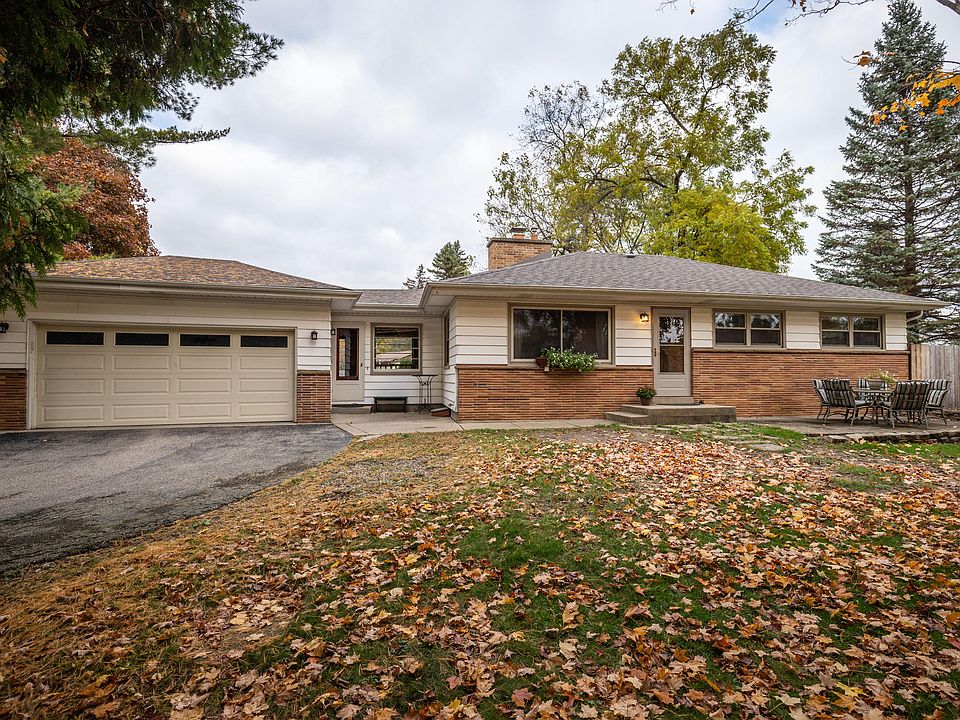 1st image of 6168 N Willow Glen Ln