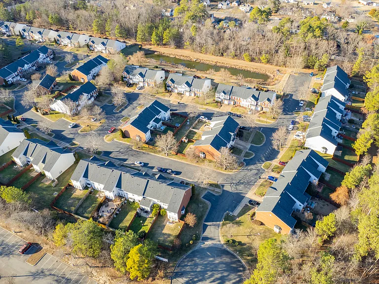 4000 Alder Grove Ln — Photo 41