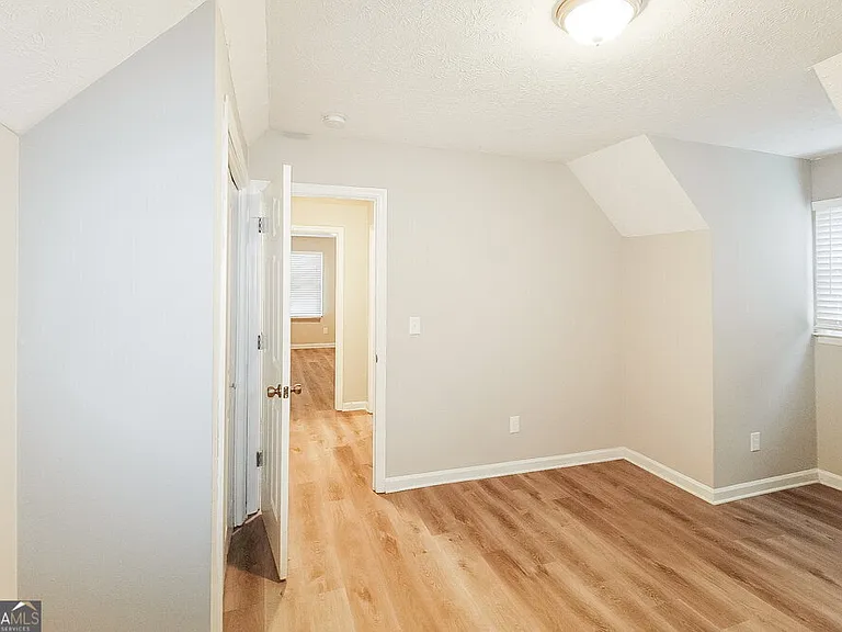 3138 Calumet Cir NW — Photo 15