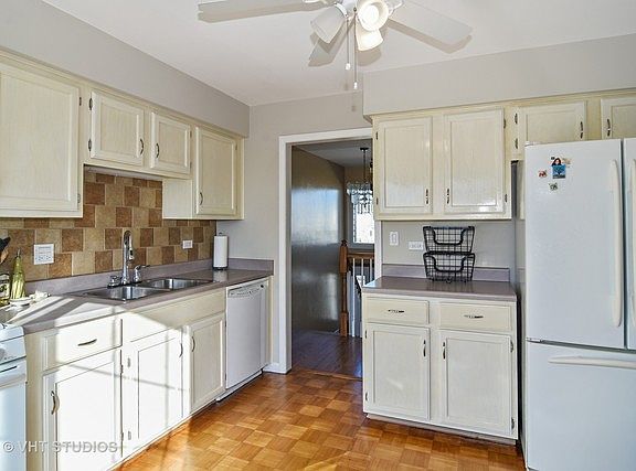 3rd image of 1425 Stone Harbor Ct