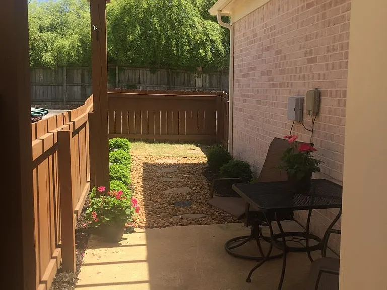 4572 Park Ridge Pkwy — Photo 3