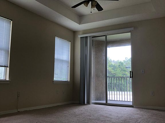 4th image of 18001 Richmond Place Dr APT 520