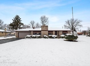 2306 Green St, Crest Hill, IL 60403