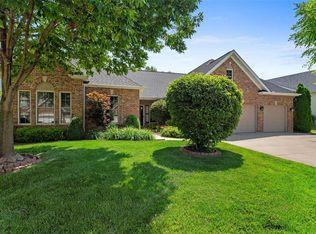 637 Sterling Terrace Dr, Saint Charles, MO 63301