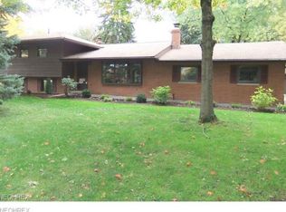 17583 Shurmer Rd, Strongsville, OH 44136