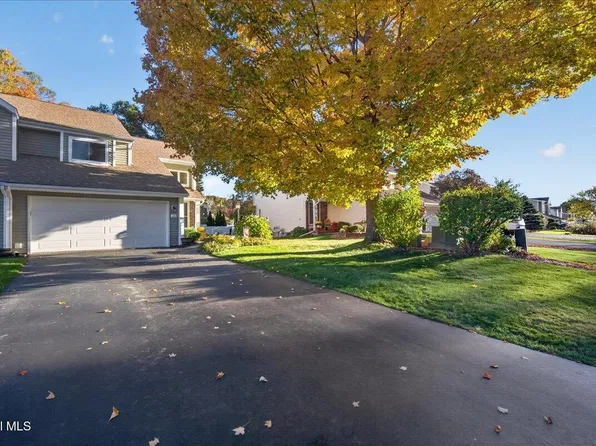 46 Captains Boulevard, Waterford, NY 12188