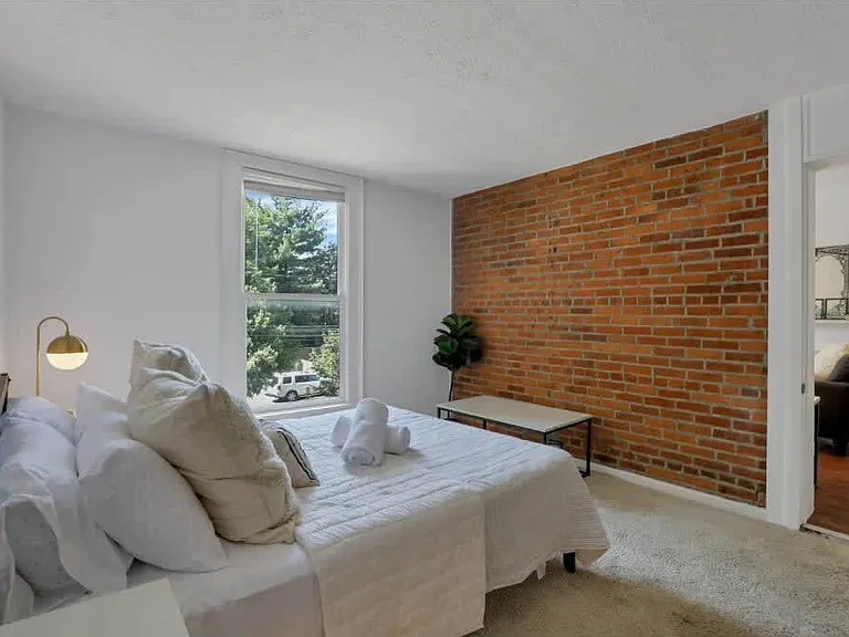 82 Price Ave #C — Photo 18