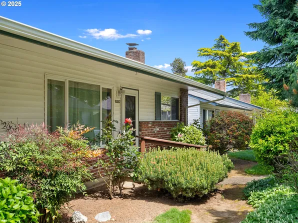 1031 NE 90th Ave APT C, Portland, OR 97220