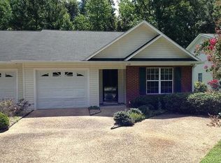 159 Lake Eagle Dr, Thomasville, GA 31792