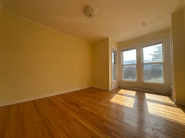 68 North St APT 1, Walton, NY 13856