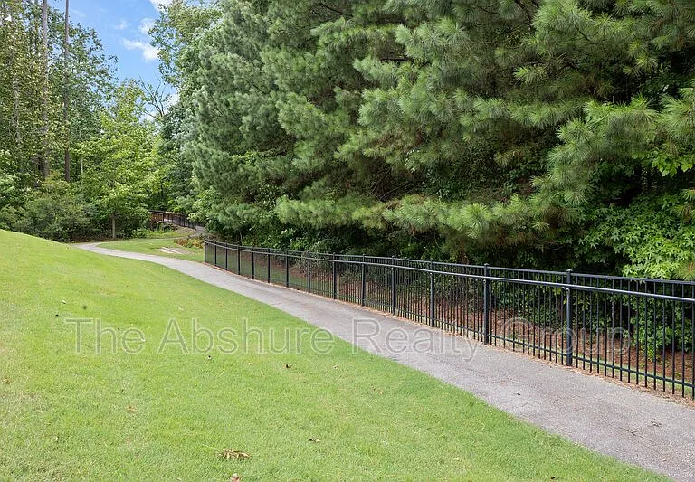 8611 Macedonia Lake Dr #1 — Photo 40
