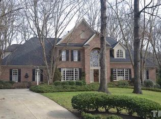 216 Bordeaux Ln, Cary, NC 27511