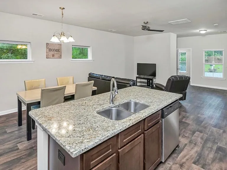 206 Orange Pond Ct — Photo 6