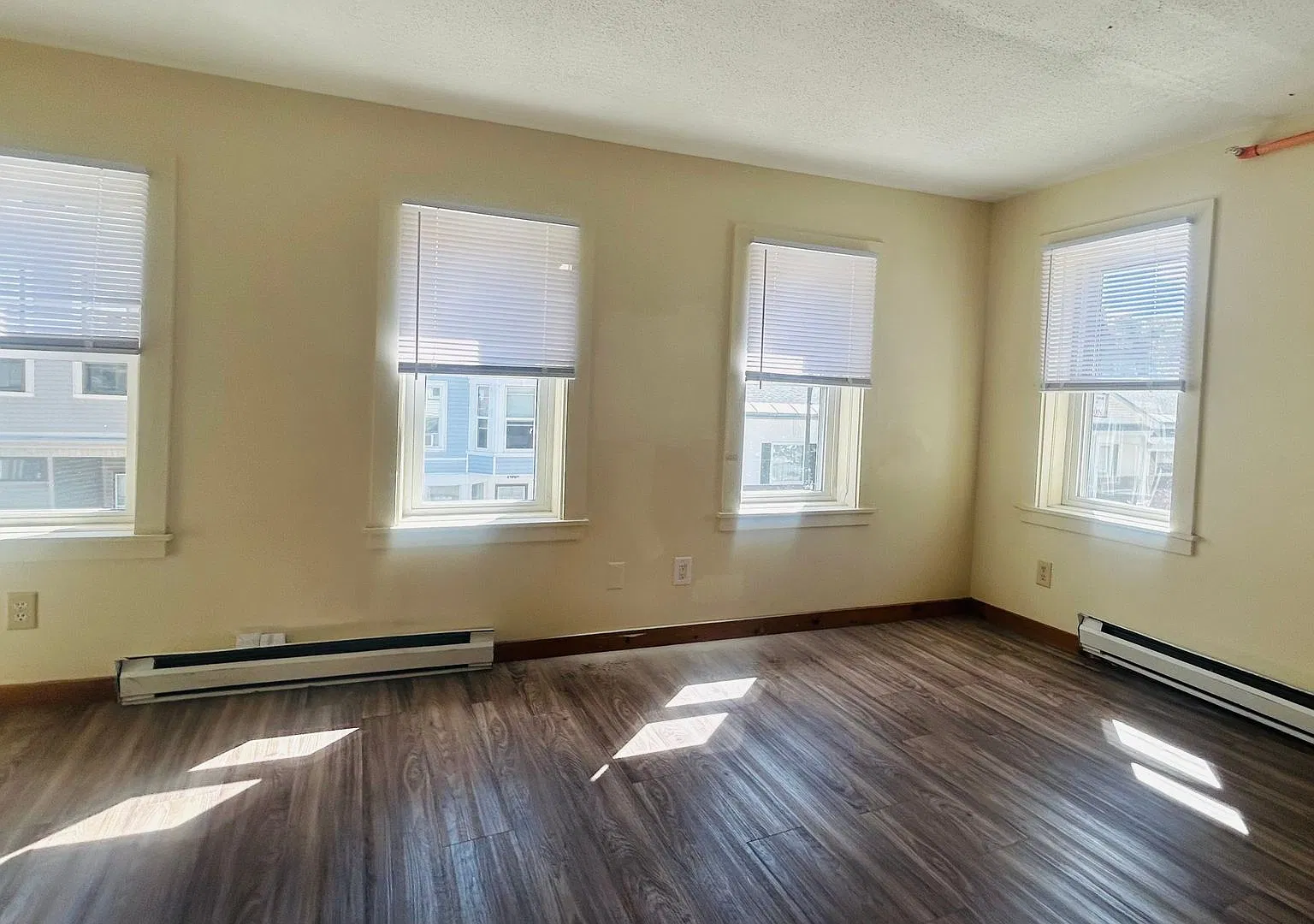 156 Main St — Photo 3