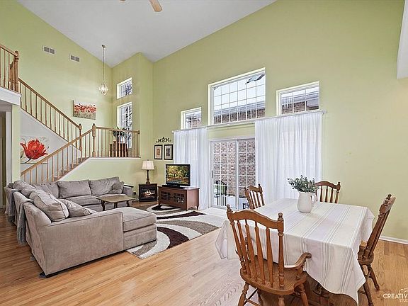 2nd image of 1612 Fairfax Ln