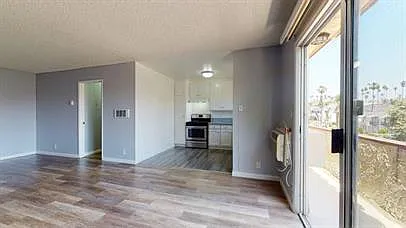 123 S Catalina Street — Photo 18