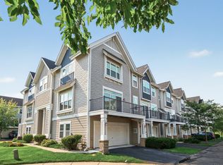 15533 Eagle Shore Dr #806, Saint Paul, MN 55124