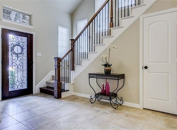 3rd image of 213 Westminster Dr