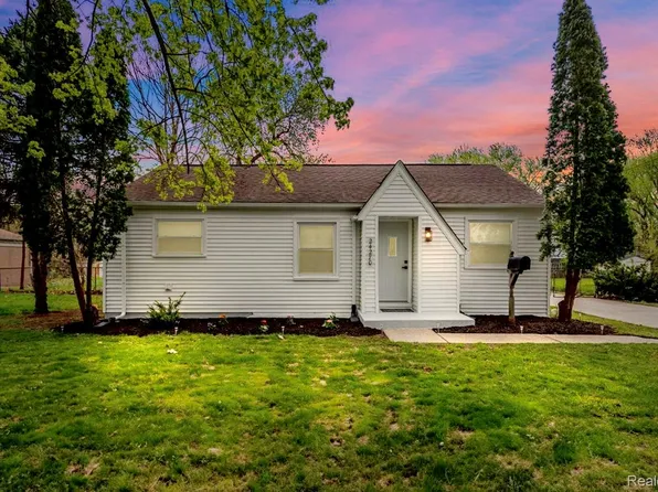 24270 Columbus Ave, Warren, MI 48089