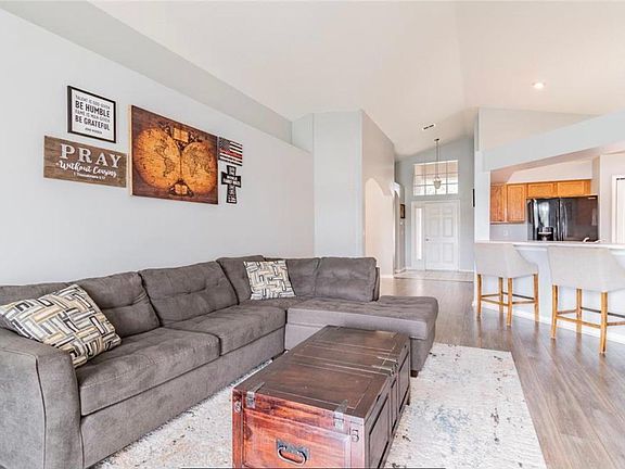 4th image of 7339 Cutwater Ln