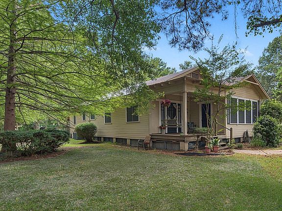 3rd image of 5063 Oak Hollow Ln