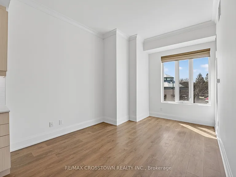 1 Hume St #220 — Photo 6