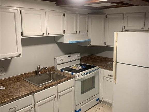 2nd image of 28 Sever St